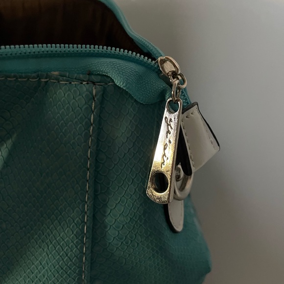 Yesir Turquoise Handbag White Handles and Trim - Picture 4 of 6